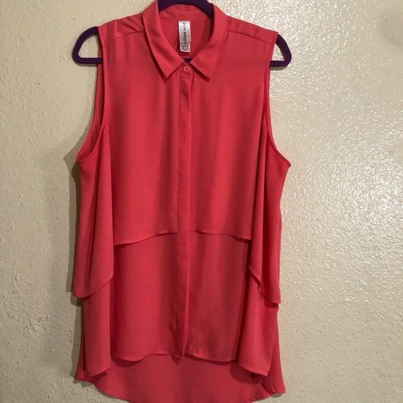 Pure energy Ruffle Blouse - Picture 3 of 3